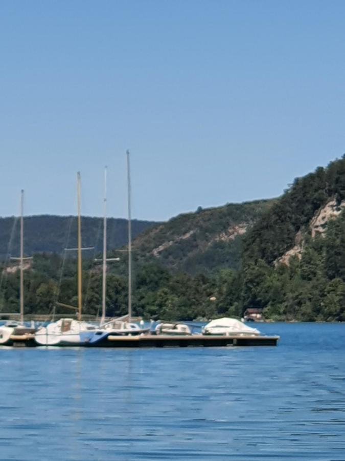 Home Nantua Studio Meubles Ain-Jura Luaran gambar