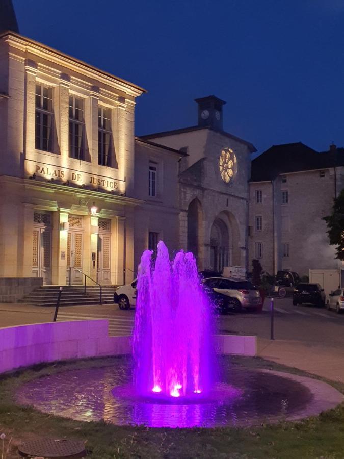 Home Nantua Studio Meubles Ain-Jura Luaran gambar