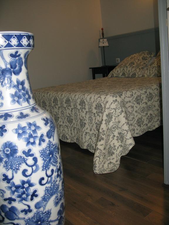 Home Nantua Studio Meubles Ain-Jura Bilik gambar